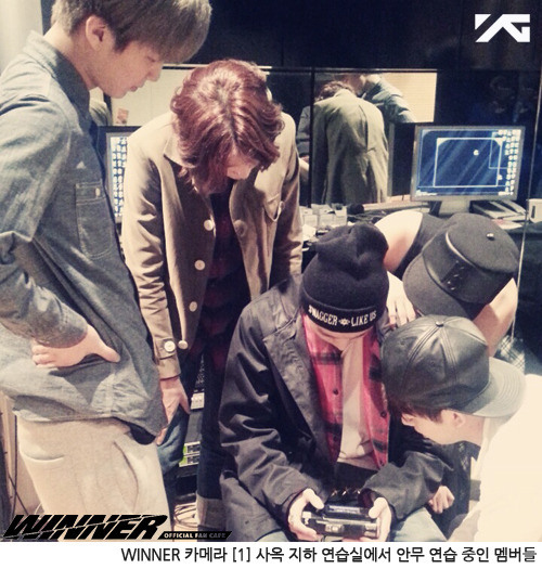 131221 winner fancafe