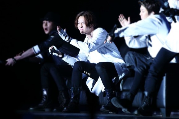 6f7ee242gw1eeq3e0sit5j215o0rswit