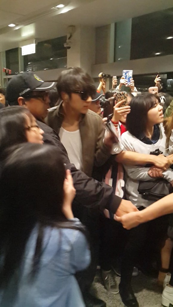 861beaeajw1eenuohbvk9j20p018gwkd