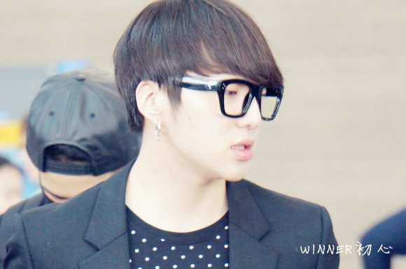 005AyB94gw1eft55y3zu7j31kw11vk1s