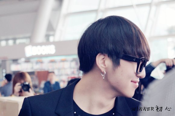 005AyB94gw1eft5jvt2z9j31kw11v7fv