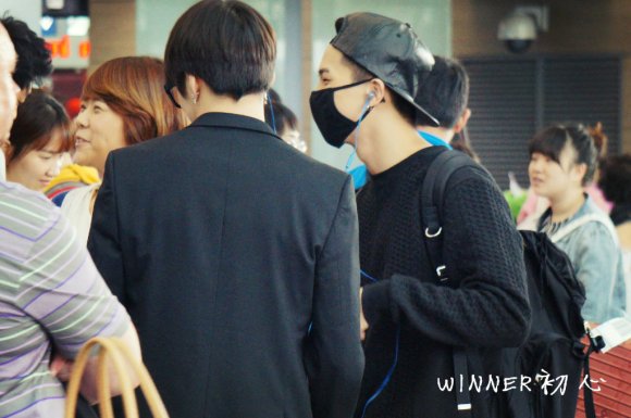 005AyB94gw1efu3ufbwjbj31kw11vts1