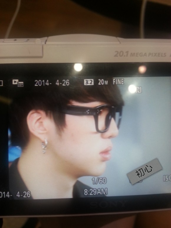 005AyB94jw1efsq6wr5ooj30o00w0dix