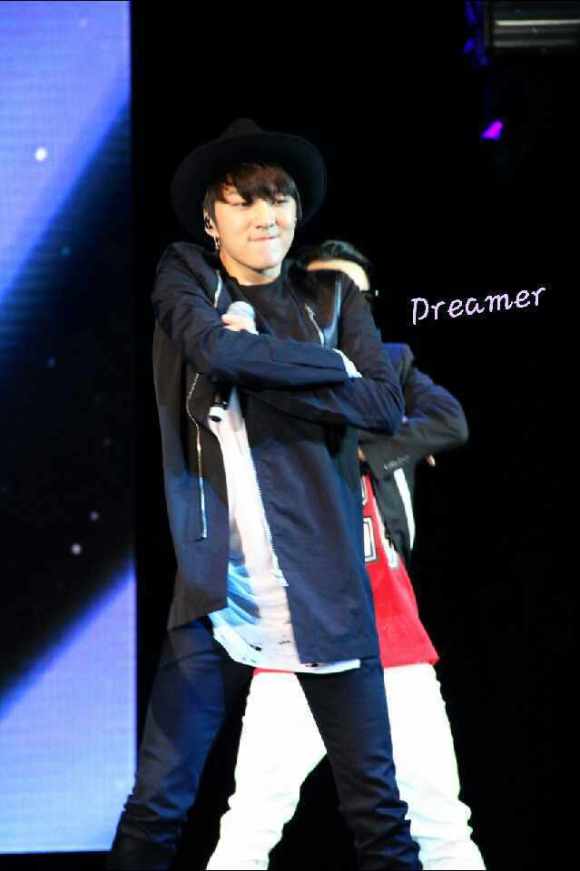 68efc229jw1eff4imfpupj20hr0qomxr