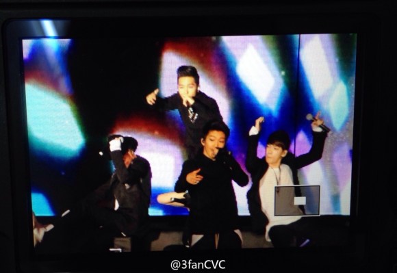 721d30d3jw1efco5lxsblj218g0uo11m