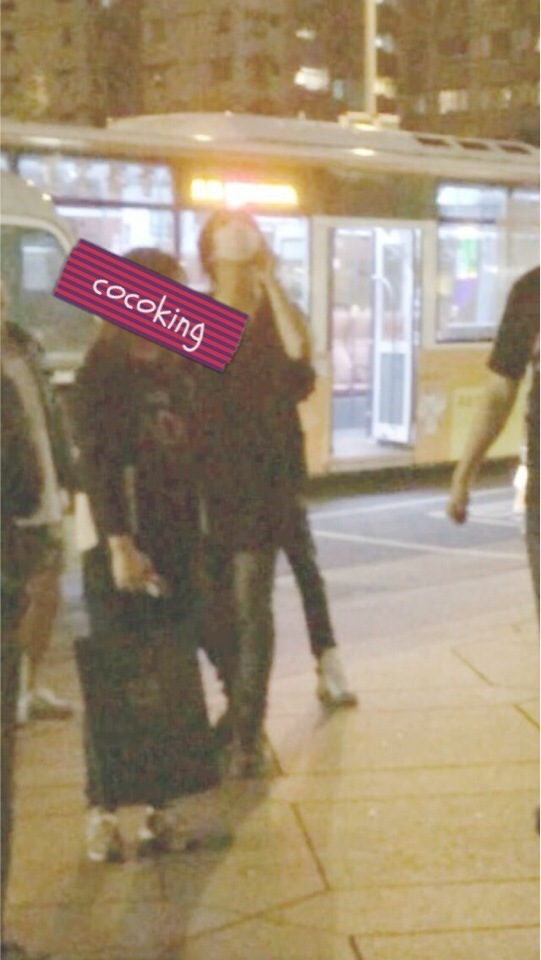 82107124jw1efwfl9srlvj20f10qodi9