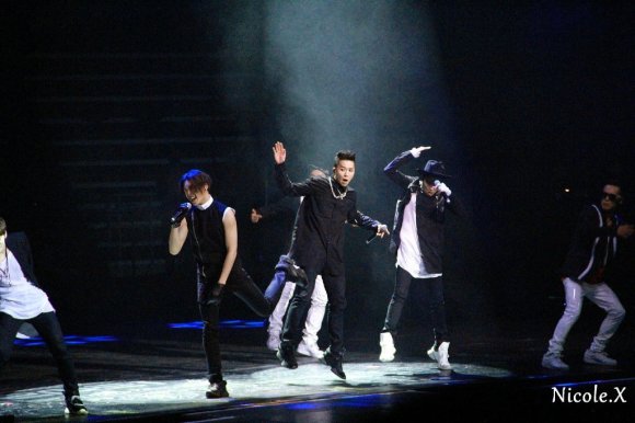 85c08c2ctw1efngxuygqnj21kw11xwyt