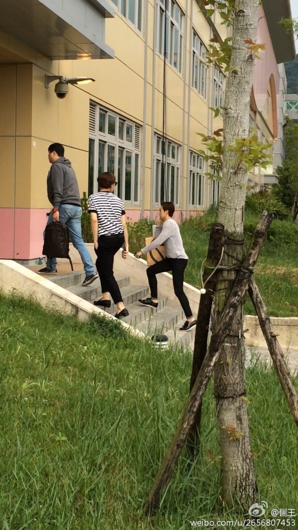 9e5baa1djw1efswsiof8kj20p018gn9w