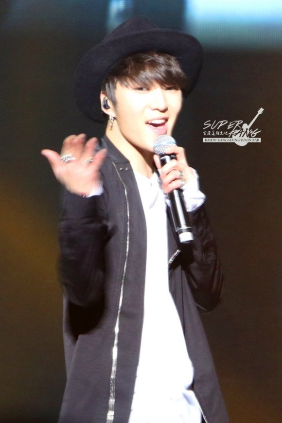 d3bb0916jw1efmf0k02qtj20yh1fqk0b