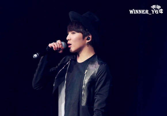 e2d2163atw1eflcxq23u5j20jg0diaaz