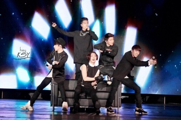 e5683f17jw1efmg1h15mjj20hs0bu76d