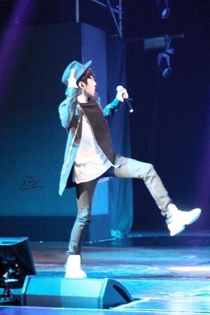 e5683f17jw1efqf50q06dj20bu0hsmz3