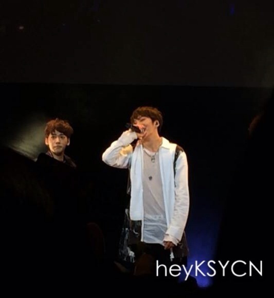 e5683f17jw1efwqe6xdmfj20et0g50tb