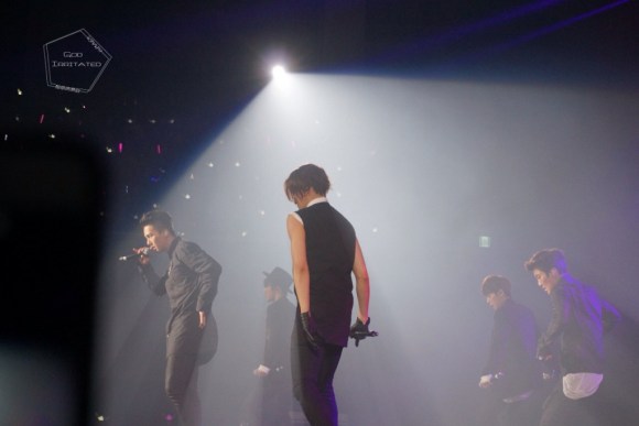 e7c30a12gw1eftb1daddlj20zk0nrdju