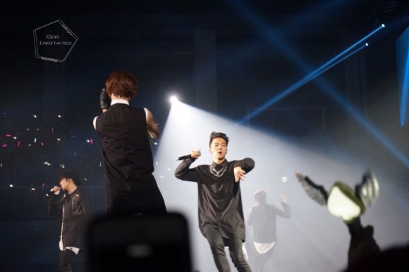 e7c30a12gw1eftb1pyiuej20zk0nrwiz