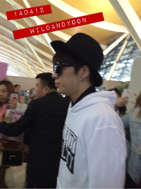 ec609c95jw1efchz1qsddj20db0hsq4o