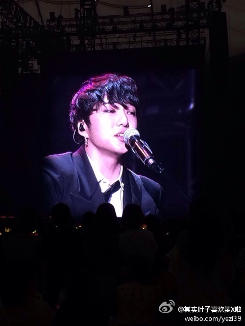 6ea2d59bjw1eg16v95kzhj20dc0hsdgy