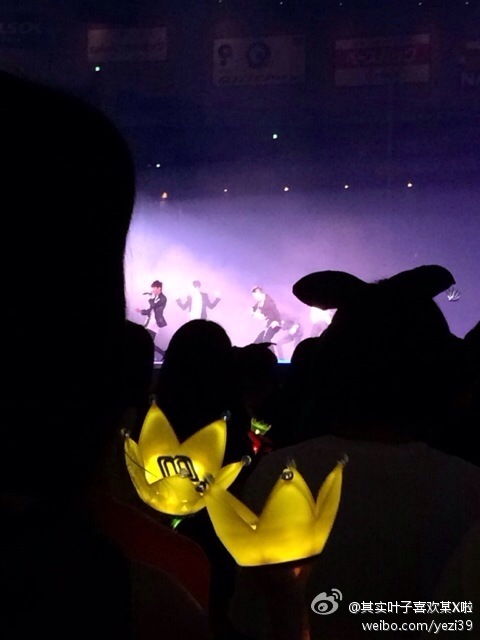 6ea2d59bjw1eg16vjb7y6j20dc0hsab4