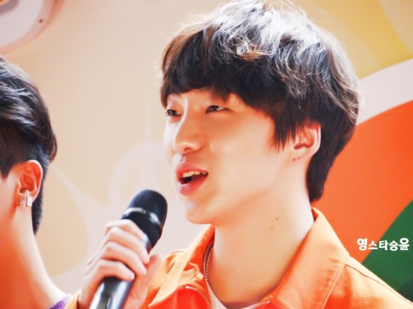 web_2039264425_77b405d2