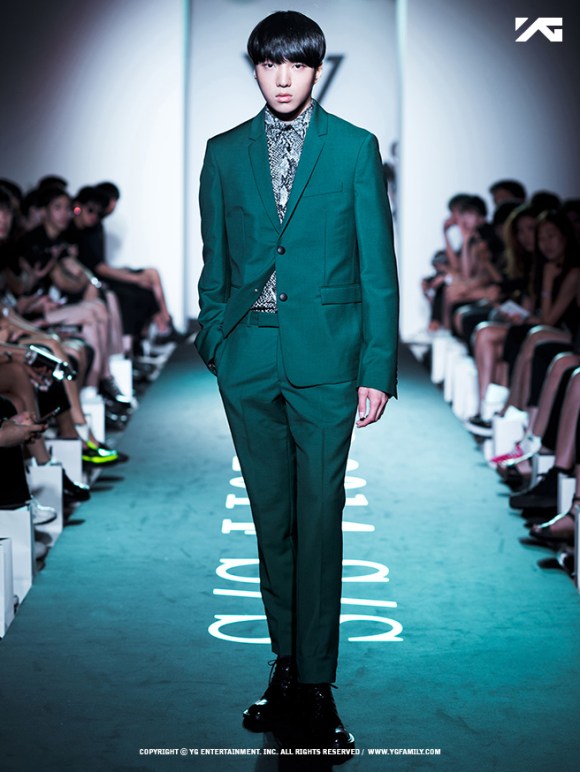 gallery_winner_1st_album_05