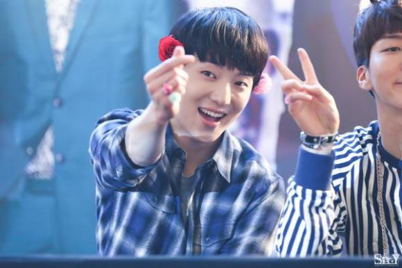 140917 Seungyoon at Yeouido Fansign Event 22