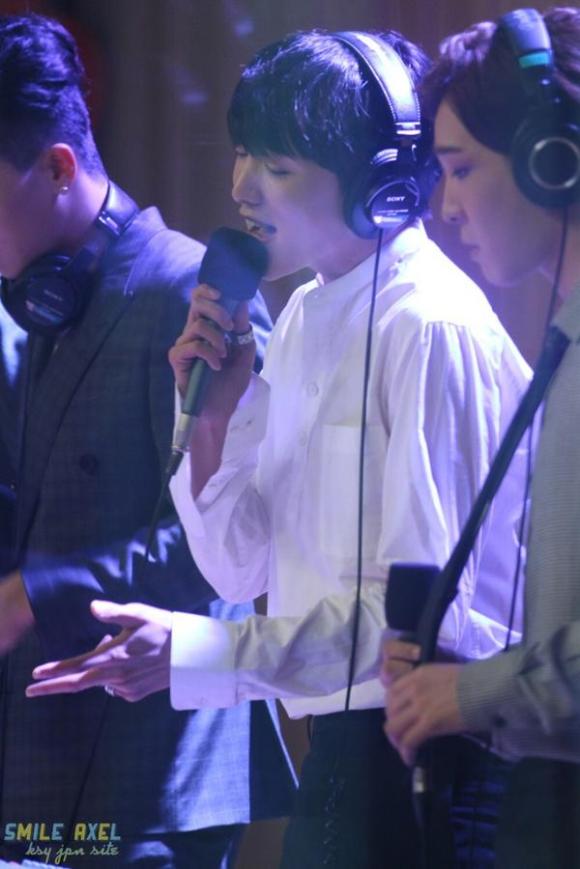 140918 Seungyoon at Cultwo Show 3