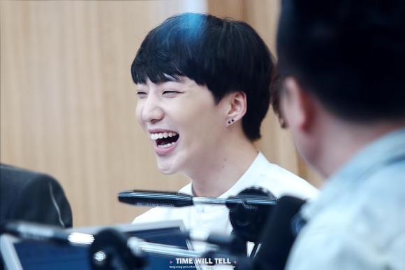 140918 Seungyoon at Cultwo Show 6