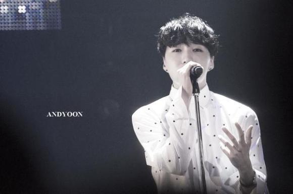 140923 Seungyoon at Winner Zepp Sapporo 1