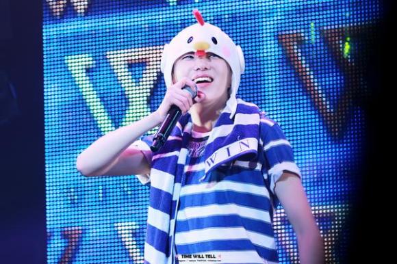 140923 Seungyoon at Winner Zepp Sapporo 10