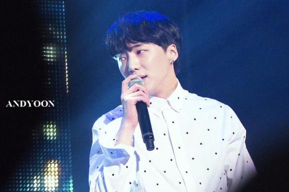 140923 Seungyoon at Winner Zepp Sapporo 2