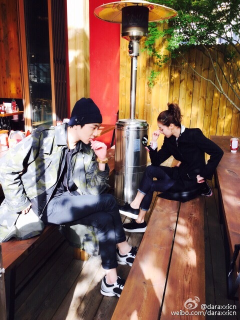 150417 weibo dara seungyoon
