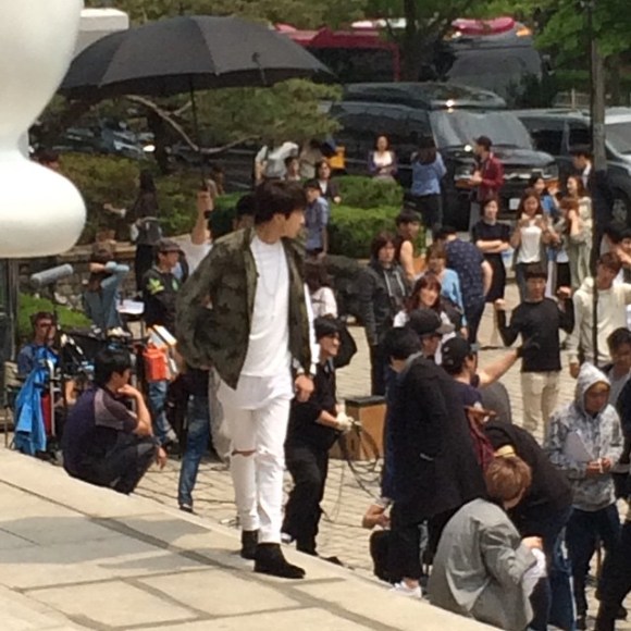 150514 producers filming insta4