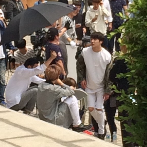 150514 producers filming insta6