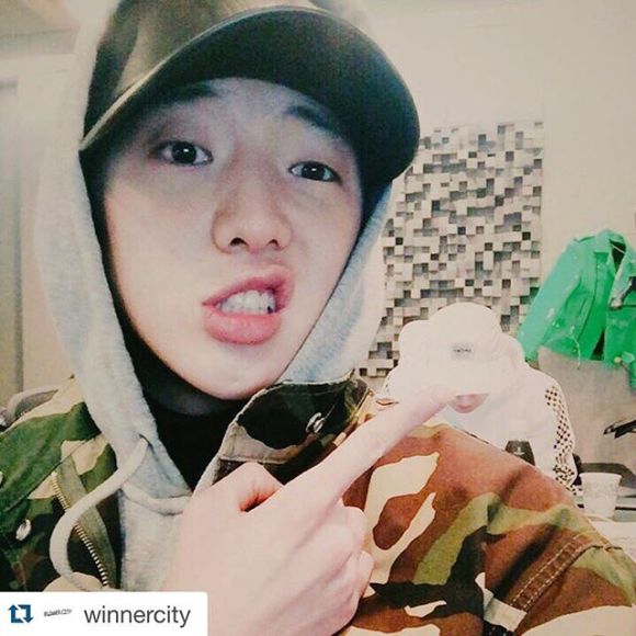 w_n_r00_2015-11-28_22-12-32