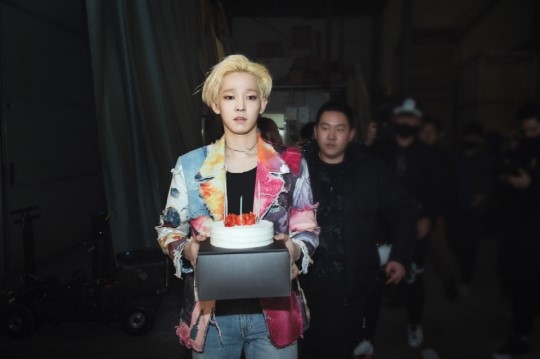 Kang Seung Yoon’s surprise birthday party starts!