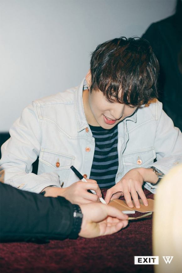 160213 FANSIGNING EVENT IN MYEONGDONG 2