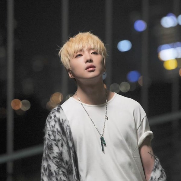 Official MV Behind Photos of KANG SEUNG YOON for BORN TO LOVE&nbsp;YOU